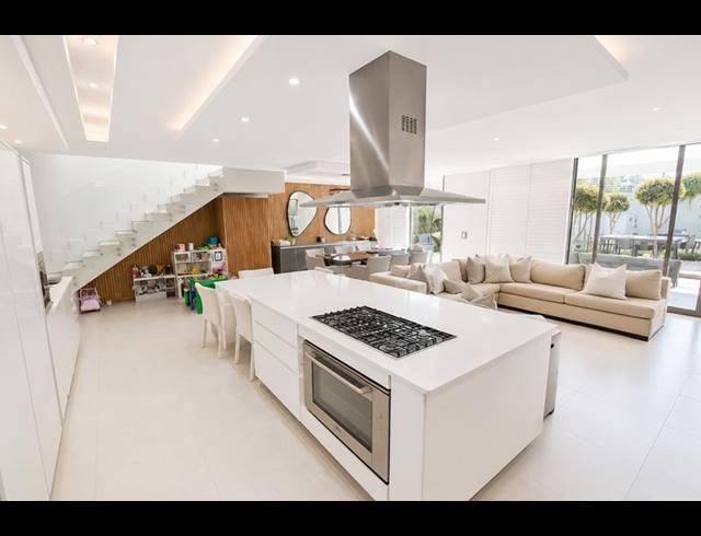 4 BEDROOM TOWNHOUSE FOR SALE IN MORNINGSIDE